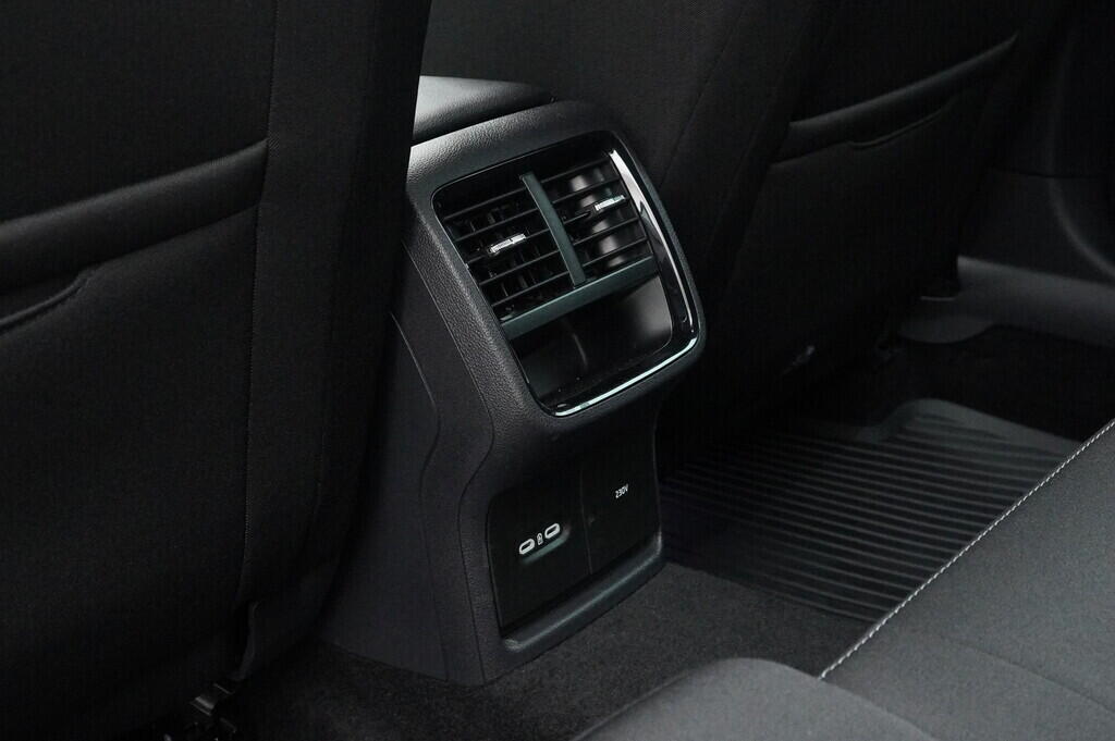 O619V07636_36.webp_OCTAVIA SportLine 2.0 TDI 110 kW automat, DPH