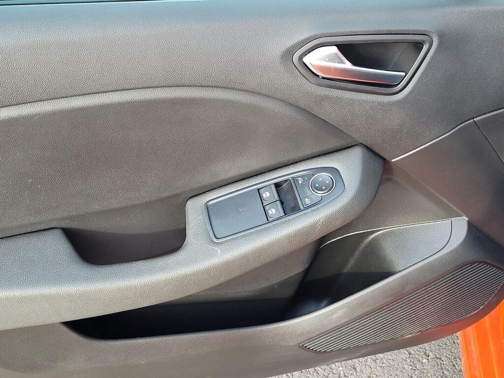 O619V07646_31.webp_CLIO Zen 1.0 TCe 67 kW manuál