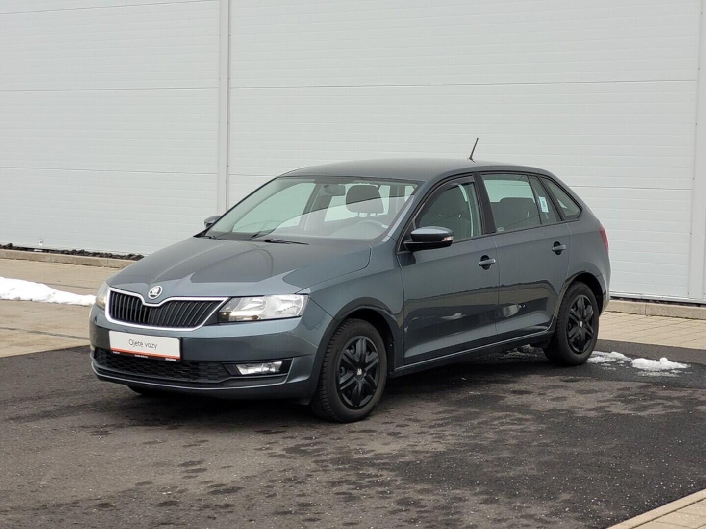 O619V07647_10.webp_RAPID Ambition 1.0 TSI 70 kW manuál