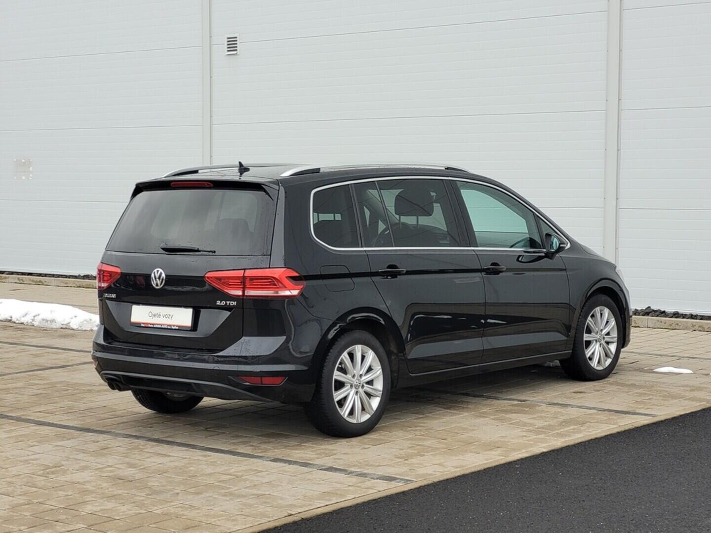 O619V07649_14.webp_TOURAN Comfortline 2.0 TDI 110 kW automat