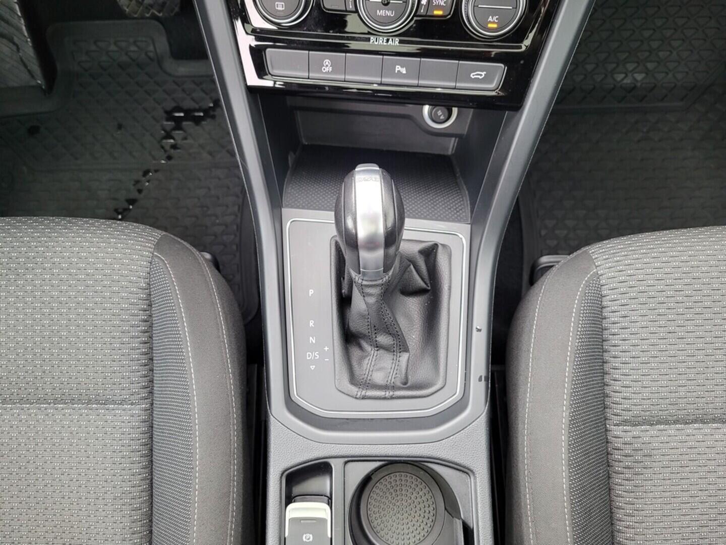 O619V07649_22.webp_TOURAN Comfortline 2.0 TDI 110 kW automat