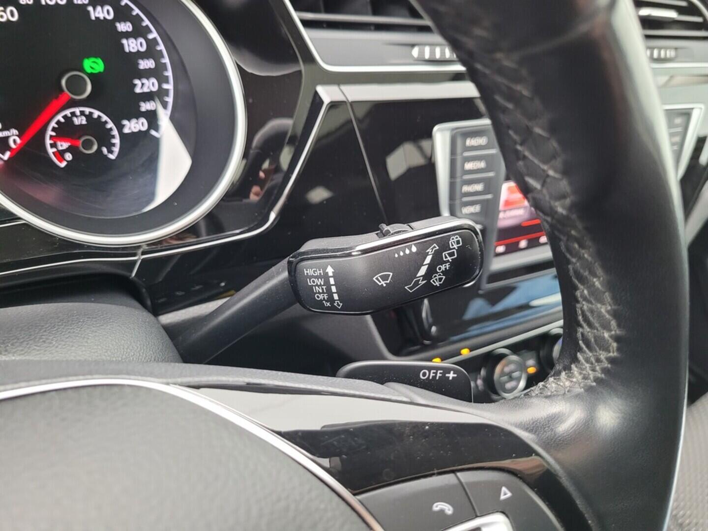 O619V07649_25.webp_TOURAN Comfortline 2.0 TDI 110 kW automat