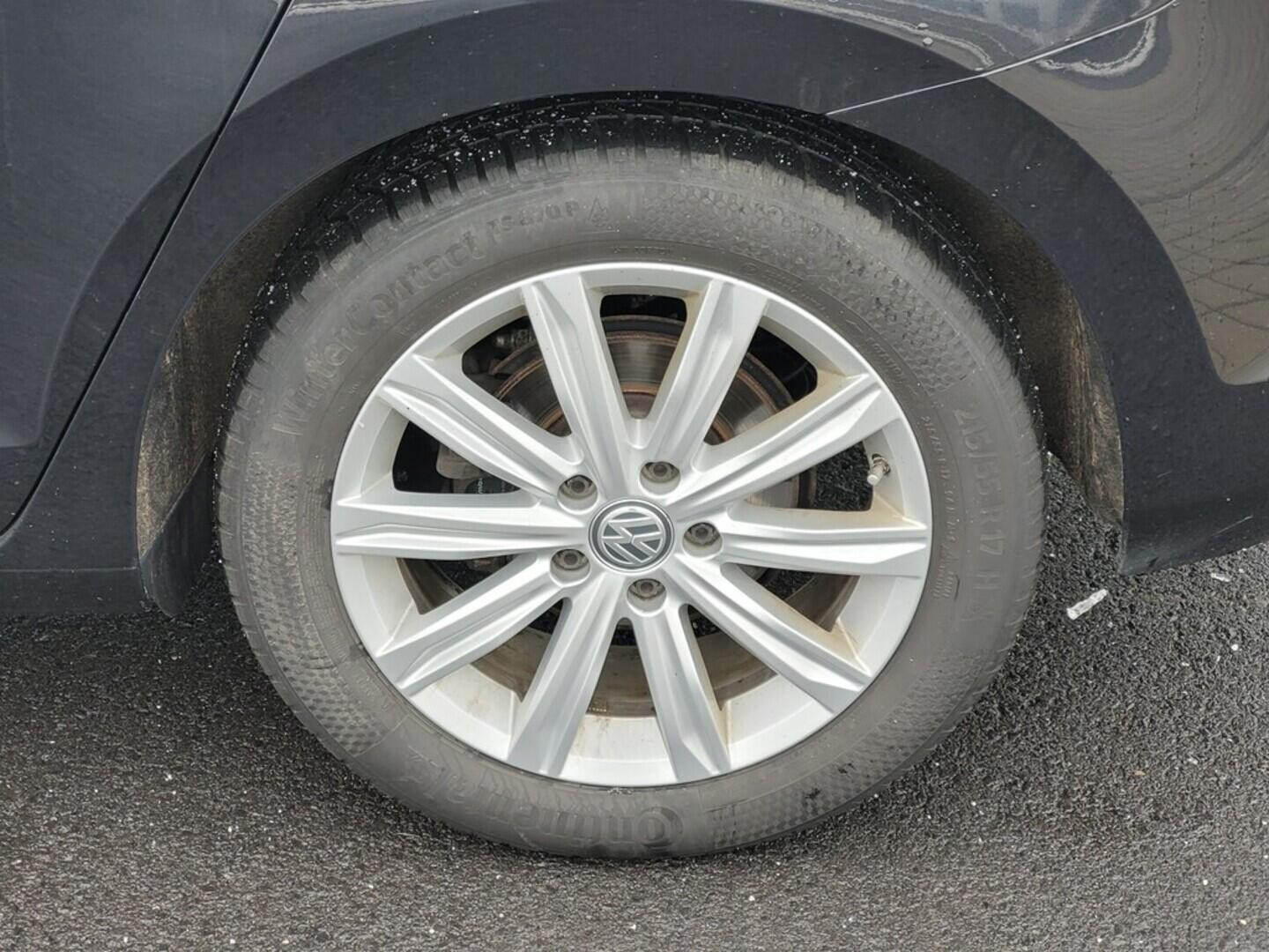 O619V07649_32.webp_TOURAN Comfortline 2.0 TDI 110 kW automat