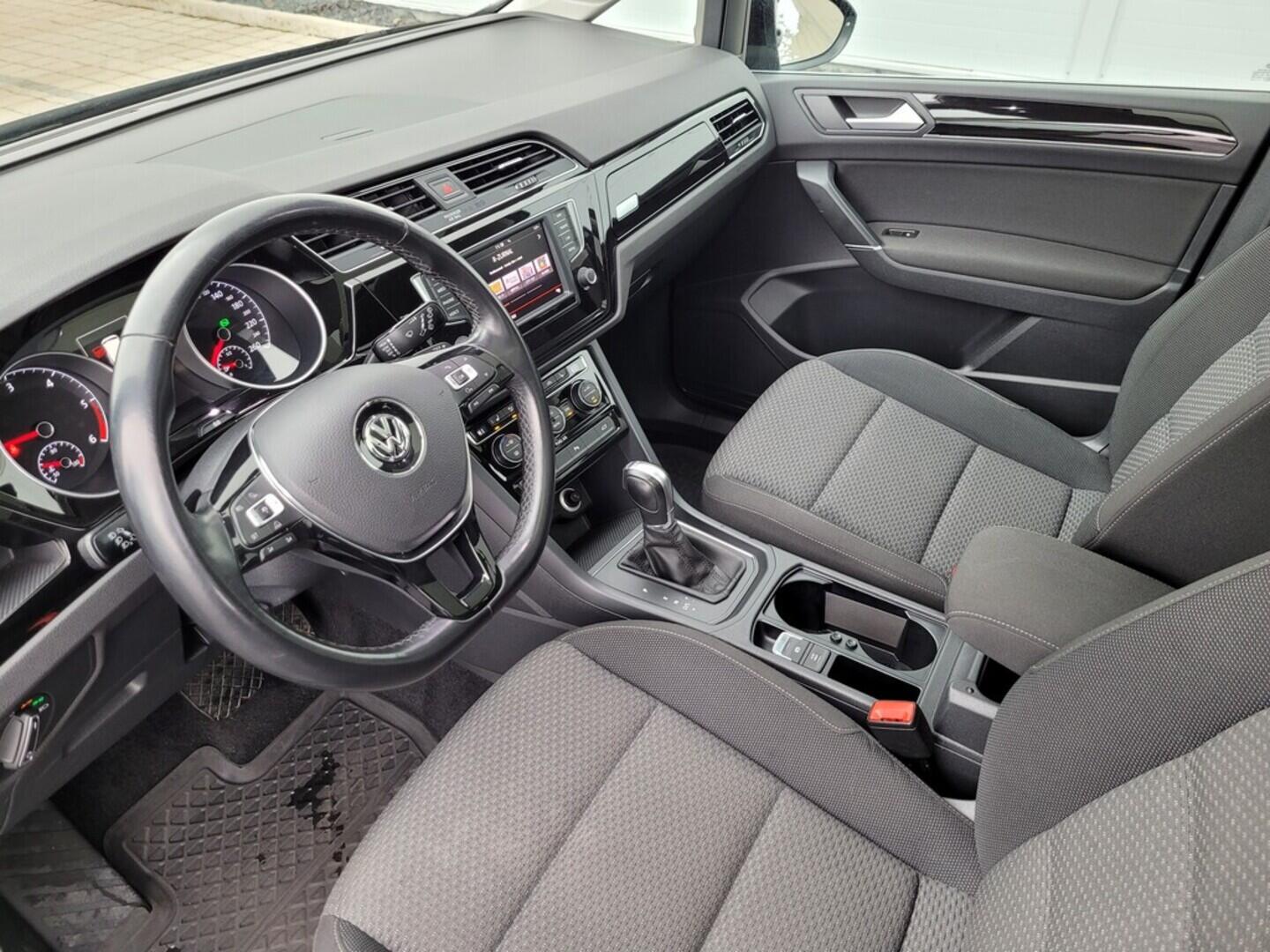 O619V07649_35.webp_TOURAN Comfortline 2.0 TDI 110 kW automat