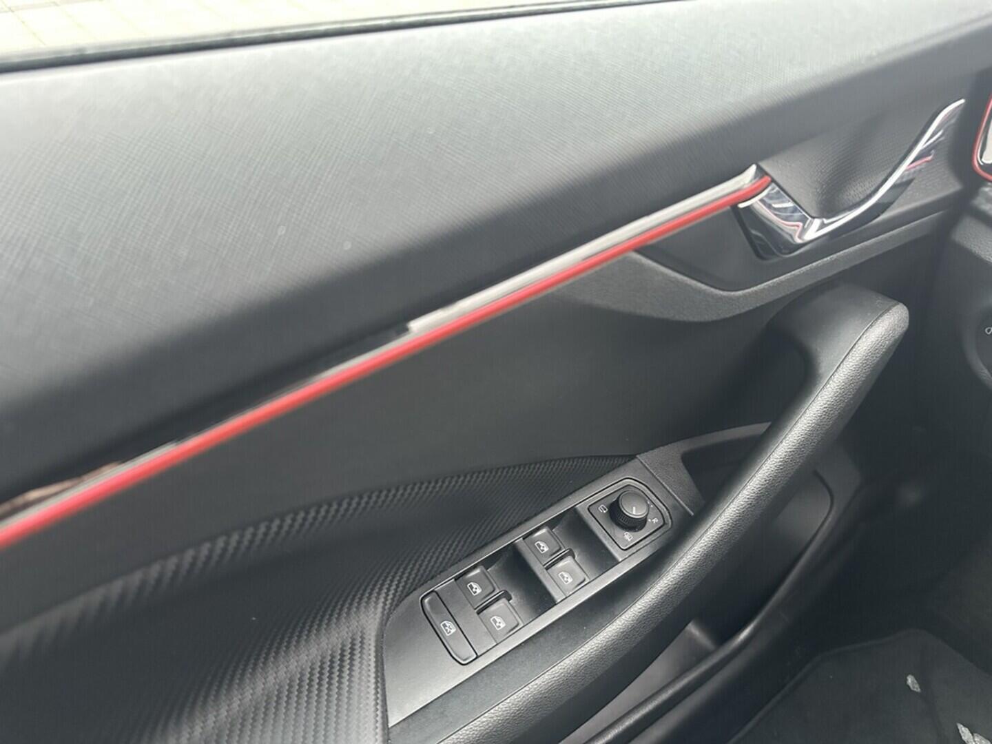 O619V07650_21.webp_SCALA Monte Carlo 1.5 TSI 110 kW automat, DPH