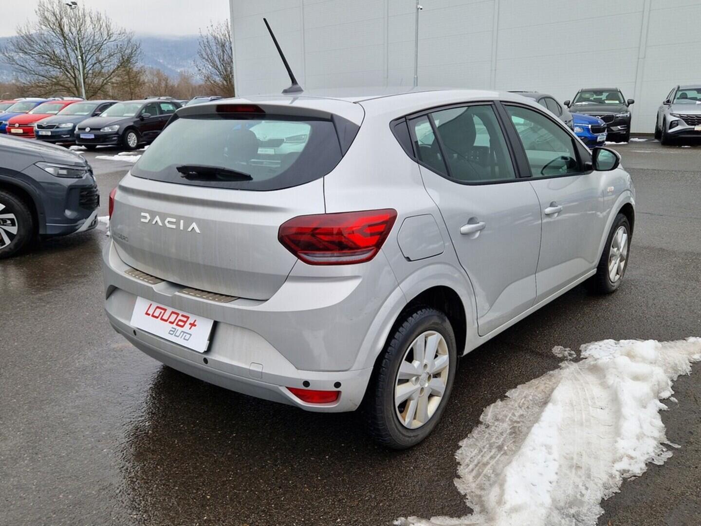 O619V07655_11.webp_SANDERO Expression 1.0 TCe 67 kW automat