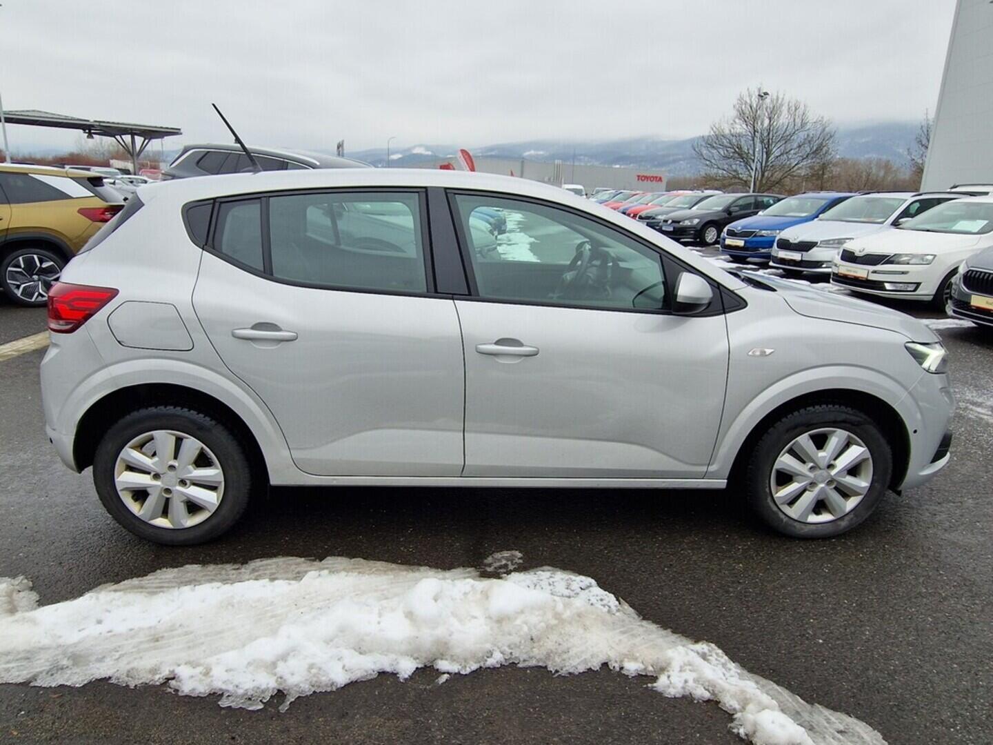 O619V07655_12.webp_SANDERO Expression 1.0 TCe 67 kW automat