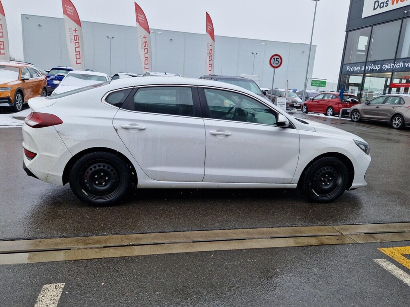 O619V07657_12.webp_I30 Style NAV 1.4 T-GDI 103 kW manuál