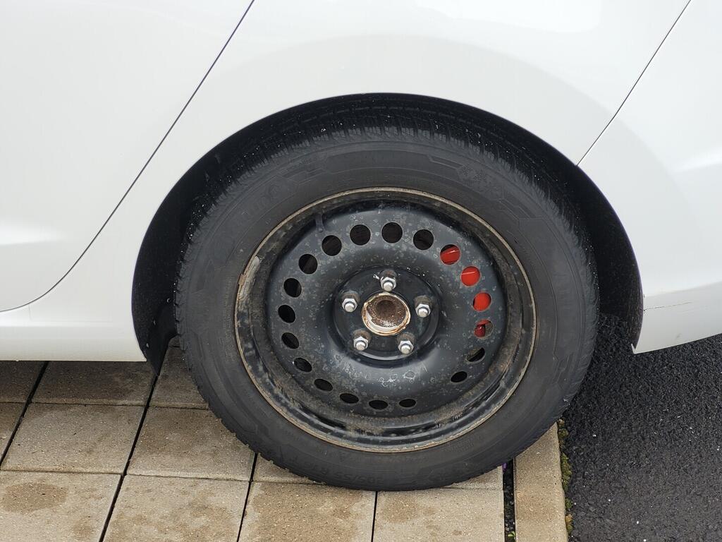 O619V07657_32.webp_I30 Style NAV 1.4 T-GDI 103 kW manuál