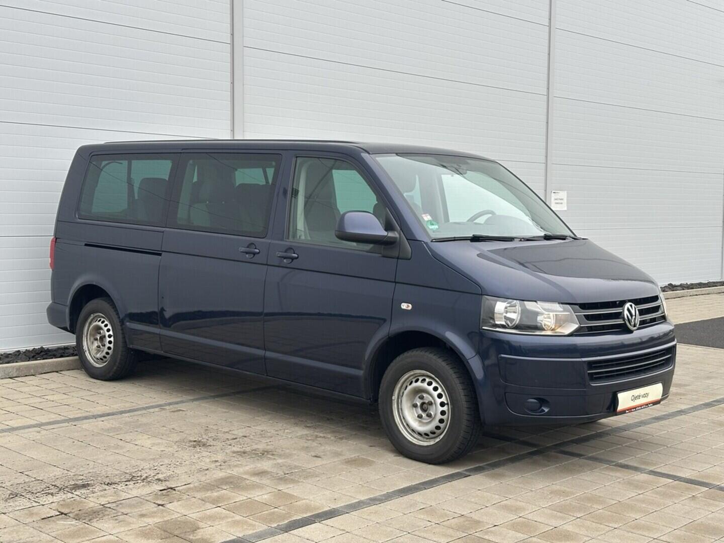 O619V07659_12.webp_CARAVELLE Comfortline 2.0 TDI 103 kW automat