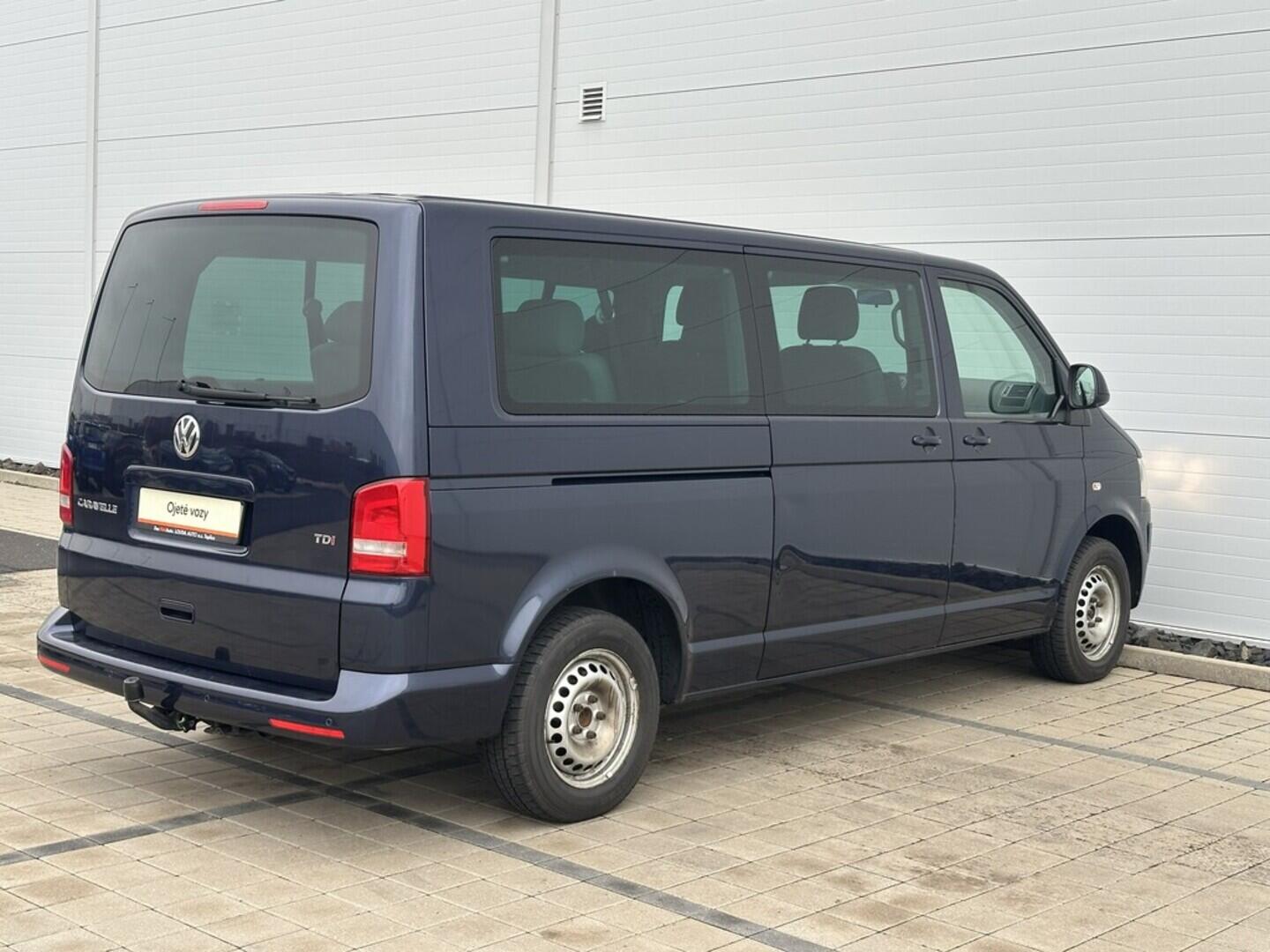 O619V07659_14.webp_CARAVELLE Comfortline 2.0 TDI 103 kW automat