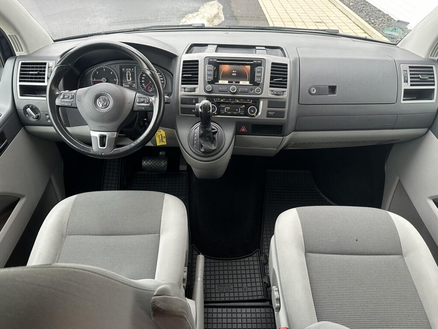 O619V07659_18.webp_CARAVELLE Comfortline 2.0 TDI 103 kW automat