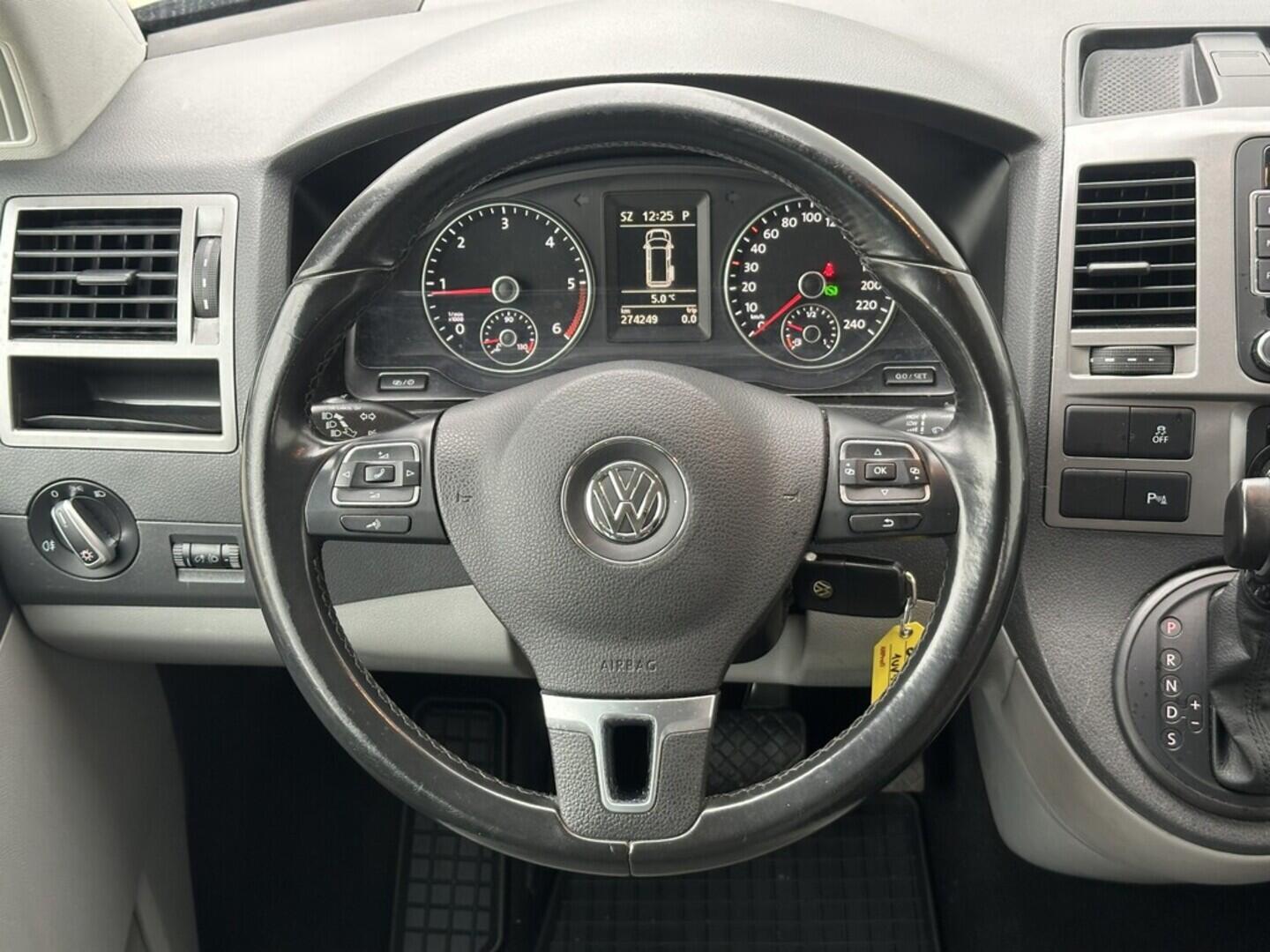 O619V07659_20.webp_CARAVELLE Comfortline 2.0 TDI 103 kW automat