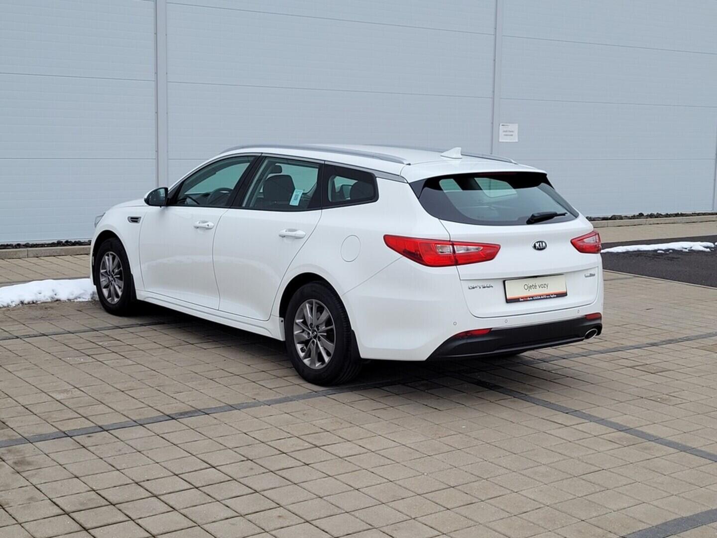 O619V07664_16.webp_OPTIMA Business Line 1.7  104 kW manuál, DPH