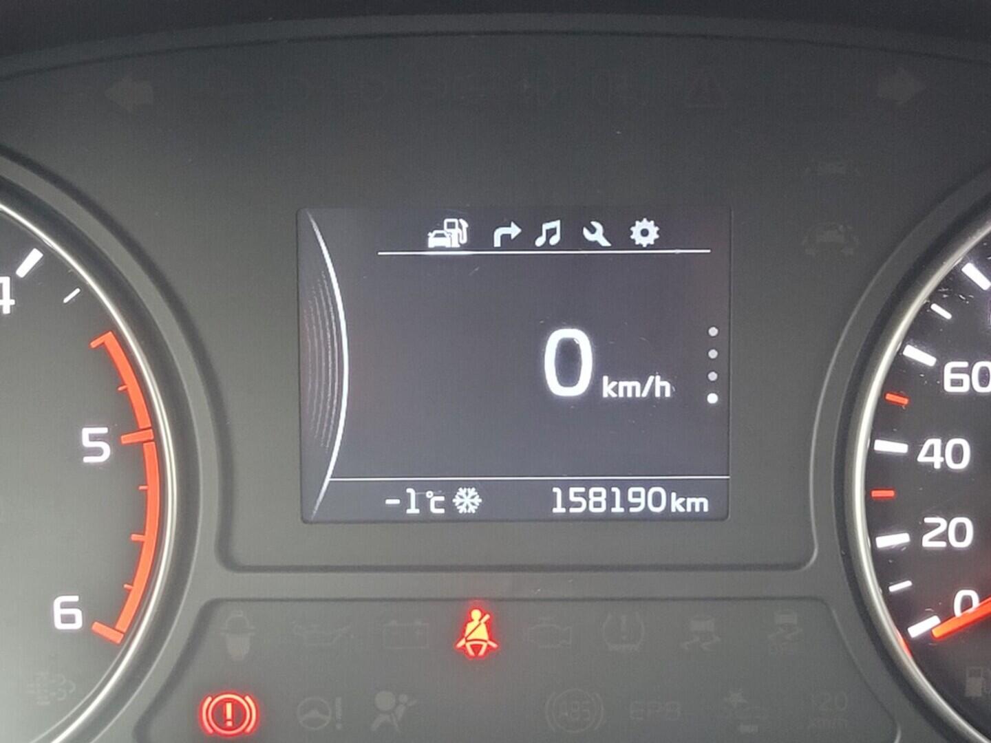 O619V07664_19.webp_OPTIMA Business Line 1.7  104 kW manuál, DPH