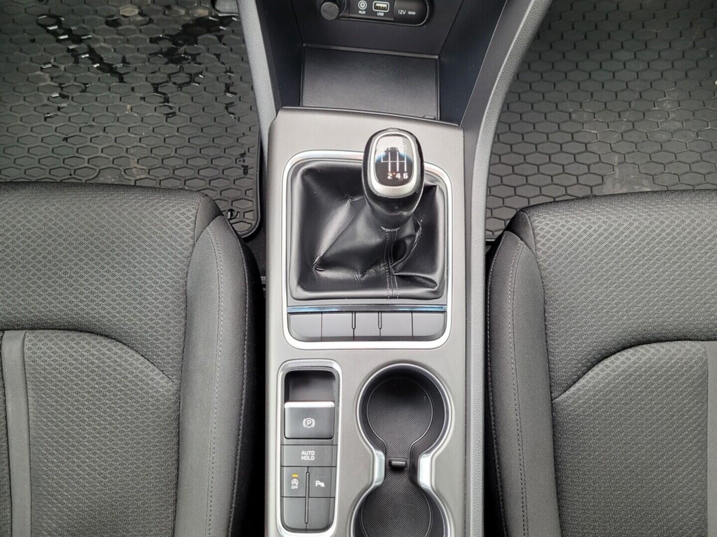 O619V07664_23.webp_OPTIMA Business Line 1.7  104 kW manuál, DPH