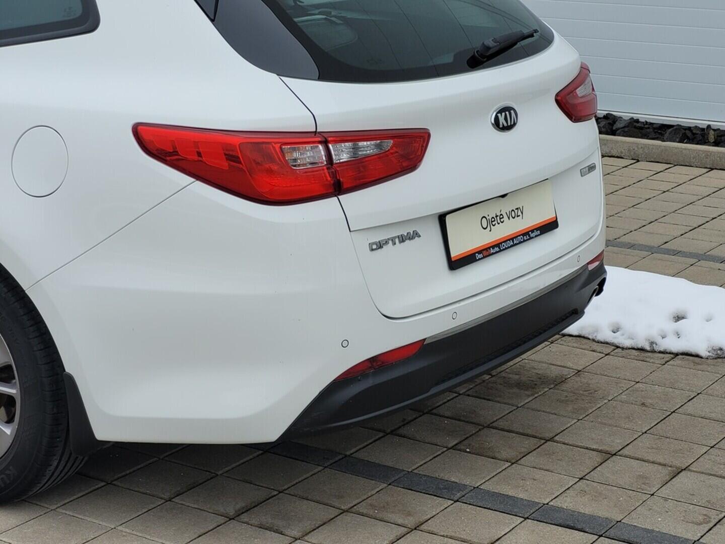 O619V07664_31.webp_OPTIMA Business Line 1.7  104 kW manuál, DPH