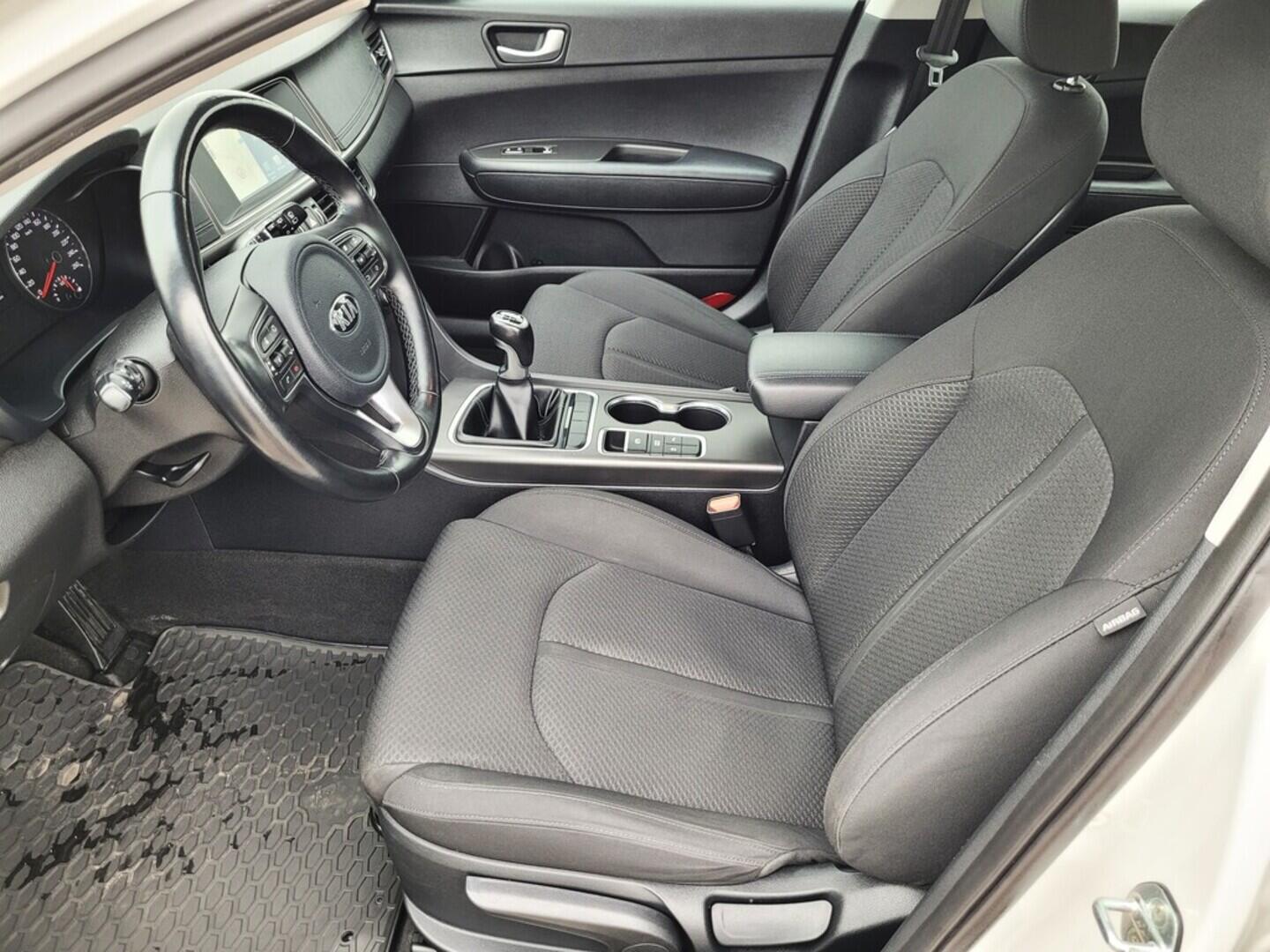 O619V07664_37.webp_OPTIMA Business Line 1.7  104 kW manuál, DPH