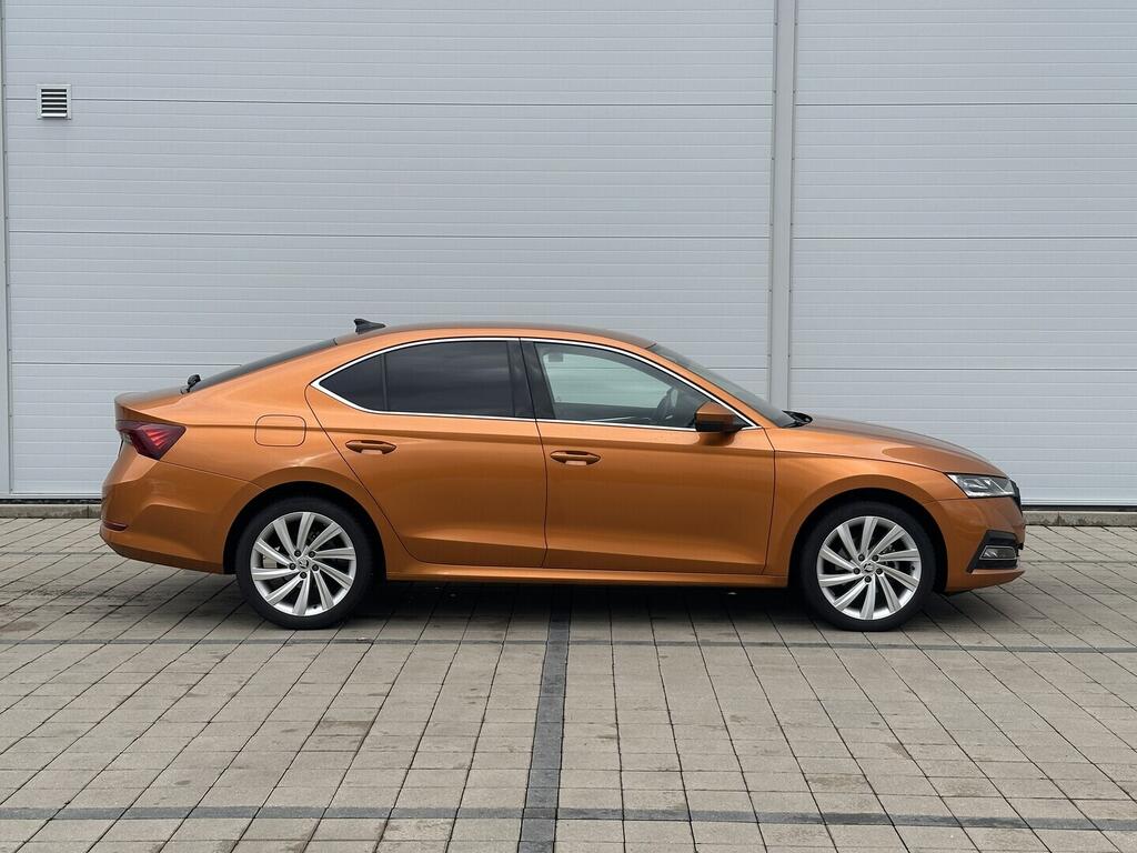 O619V07665_13.webp_OCTAVIA Style Plus 2.0 TDI 110 kW automat