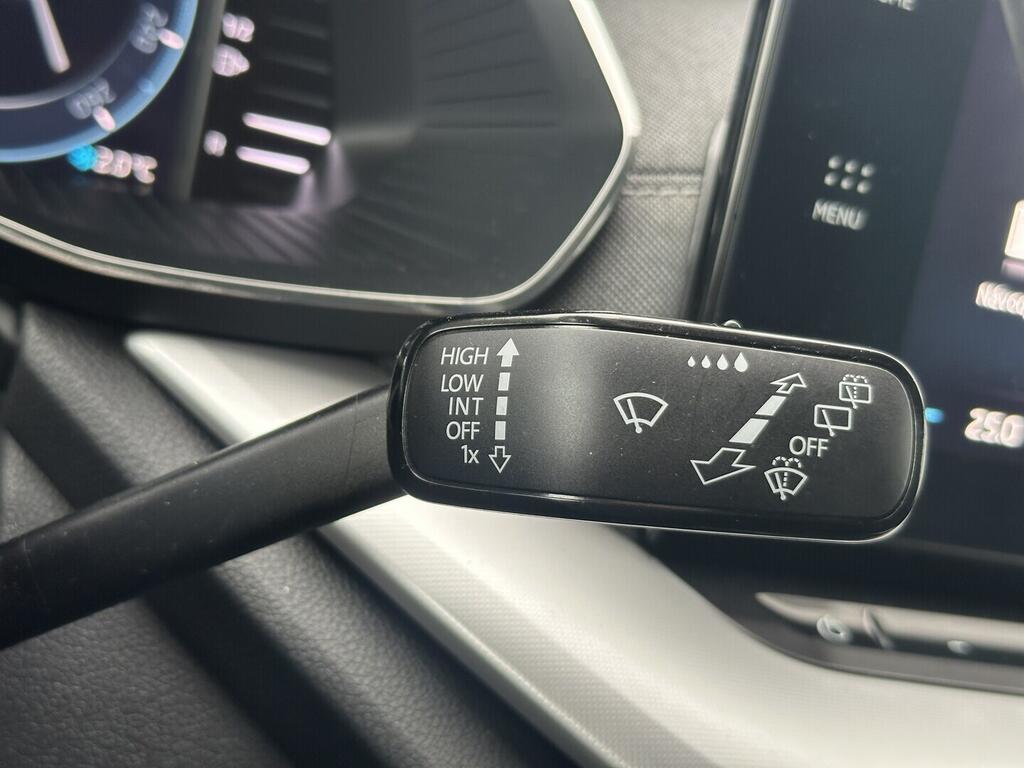 O619V07665_23.webp_OCTAVIA Style Plus 2.0 TDI 110 kW automat