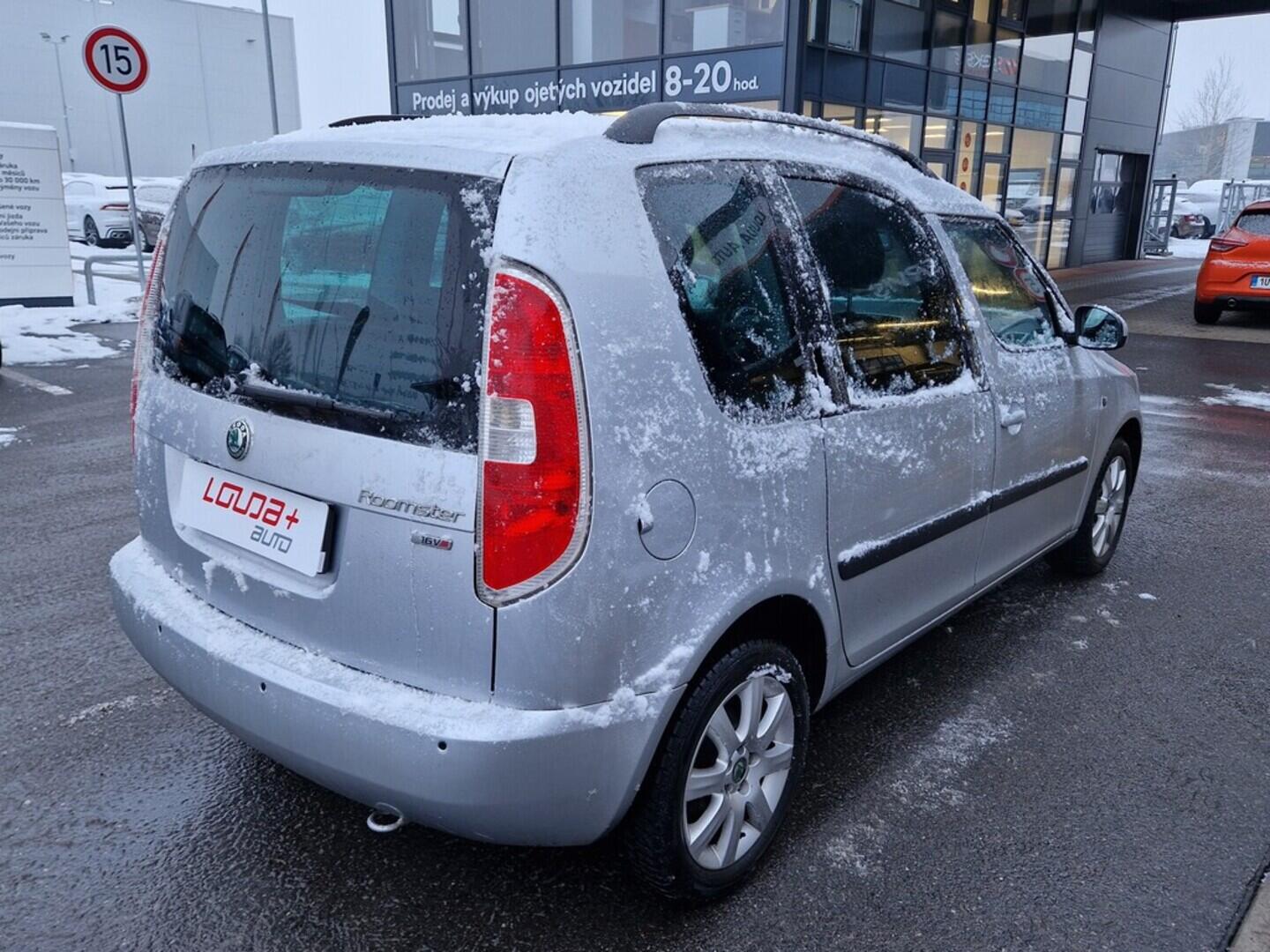 O619V07667_11.webp_ROOMSTER Style 1.6 16V 77 kW manuál