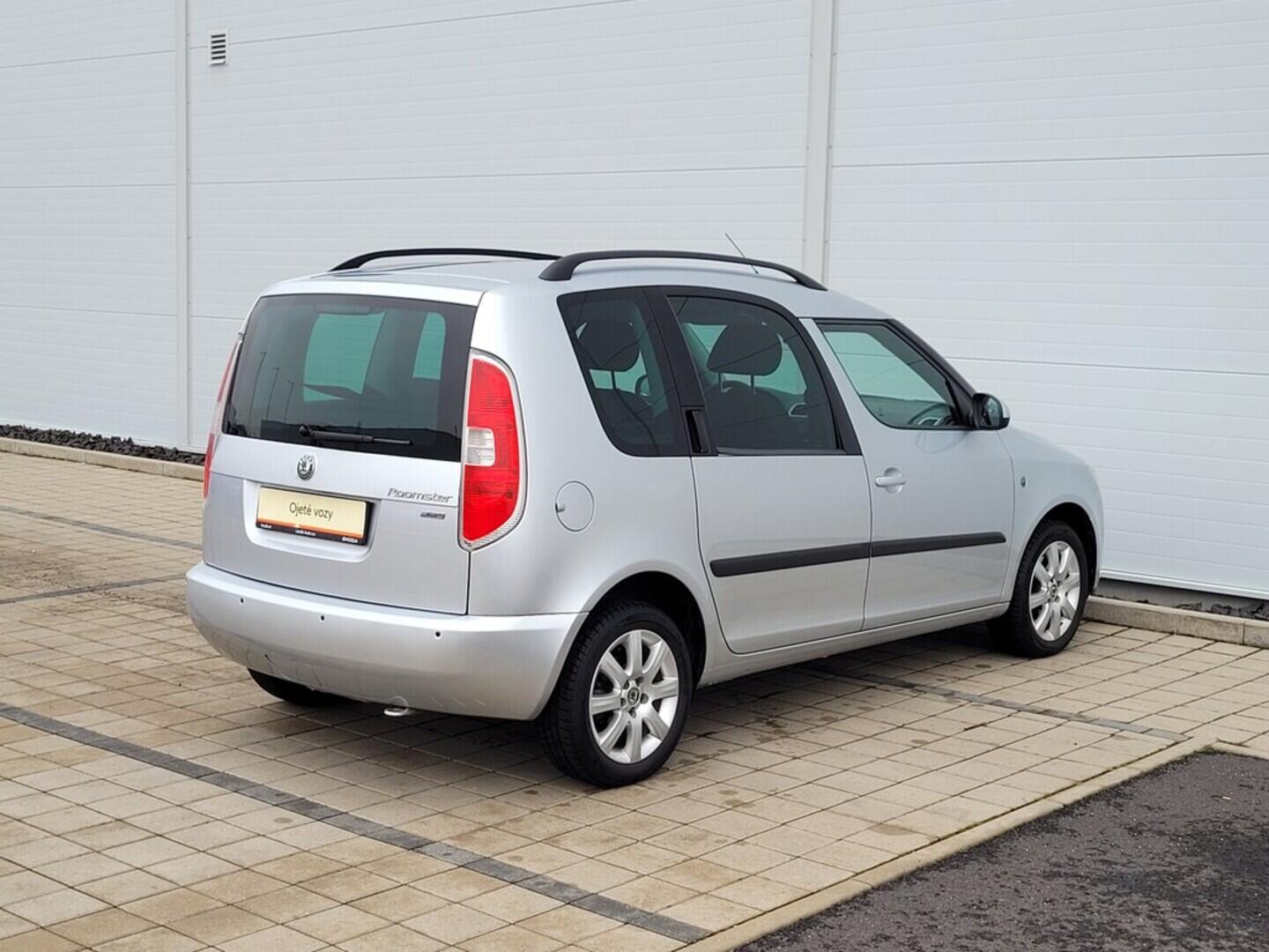 O619V07667_13.webp_ROOMSTER Style 1.6 16V 77 kW manuál