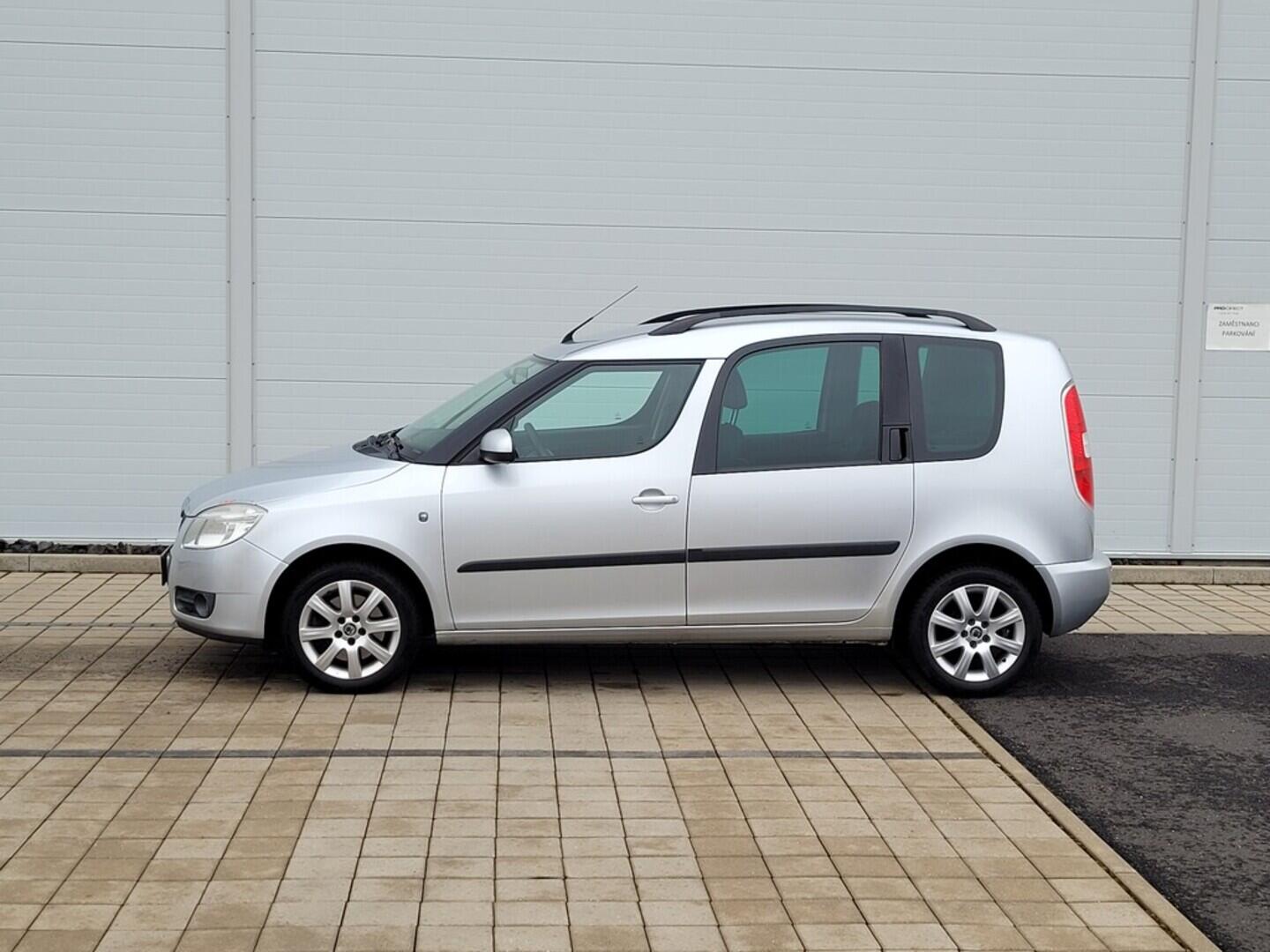 O619V07667_15.webp_ROOMSTER Style 1.6 16V 77 kW manuál