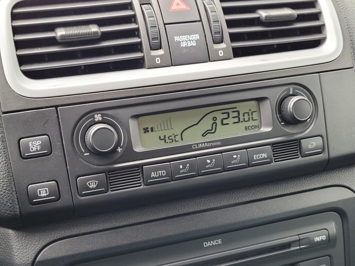 O619V07667_23.webp_ROOMSTER Style 1.6 16V 77 kW manuál