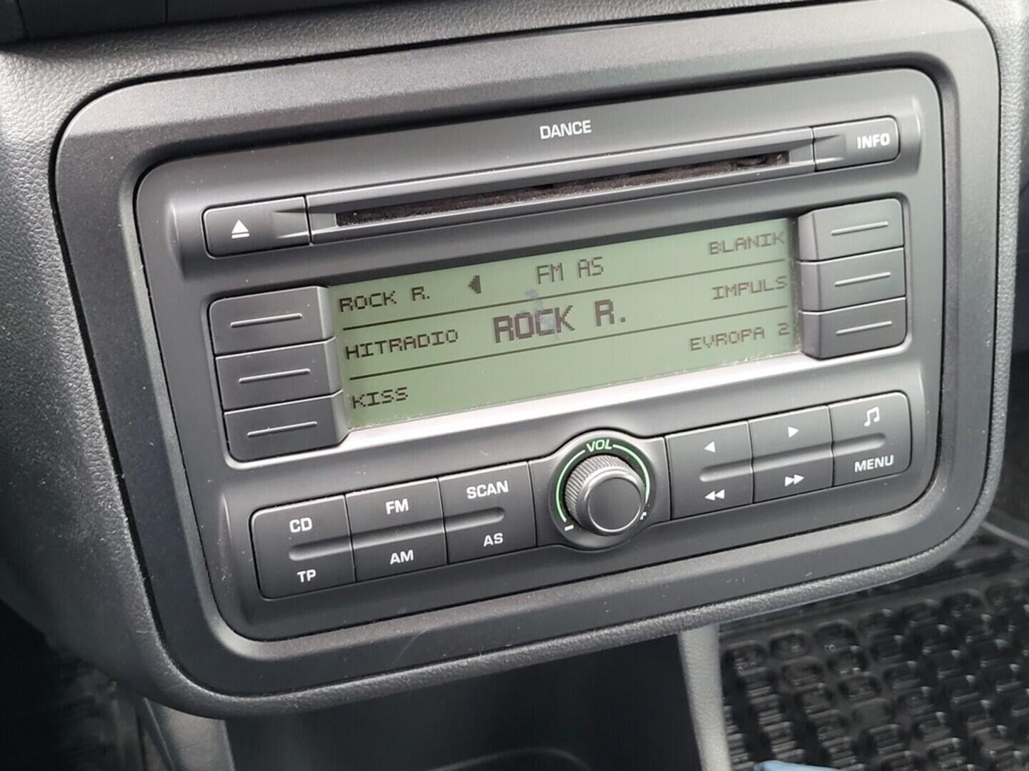 O619V07667_24.webp_ROOMSTER Style 1.6 16V 77 kW manuál