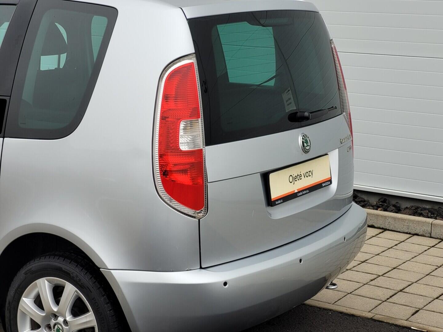 O619V07667_26.webp_ROOMSTER Style 1.6 16V 77 kW manuál