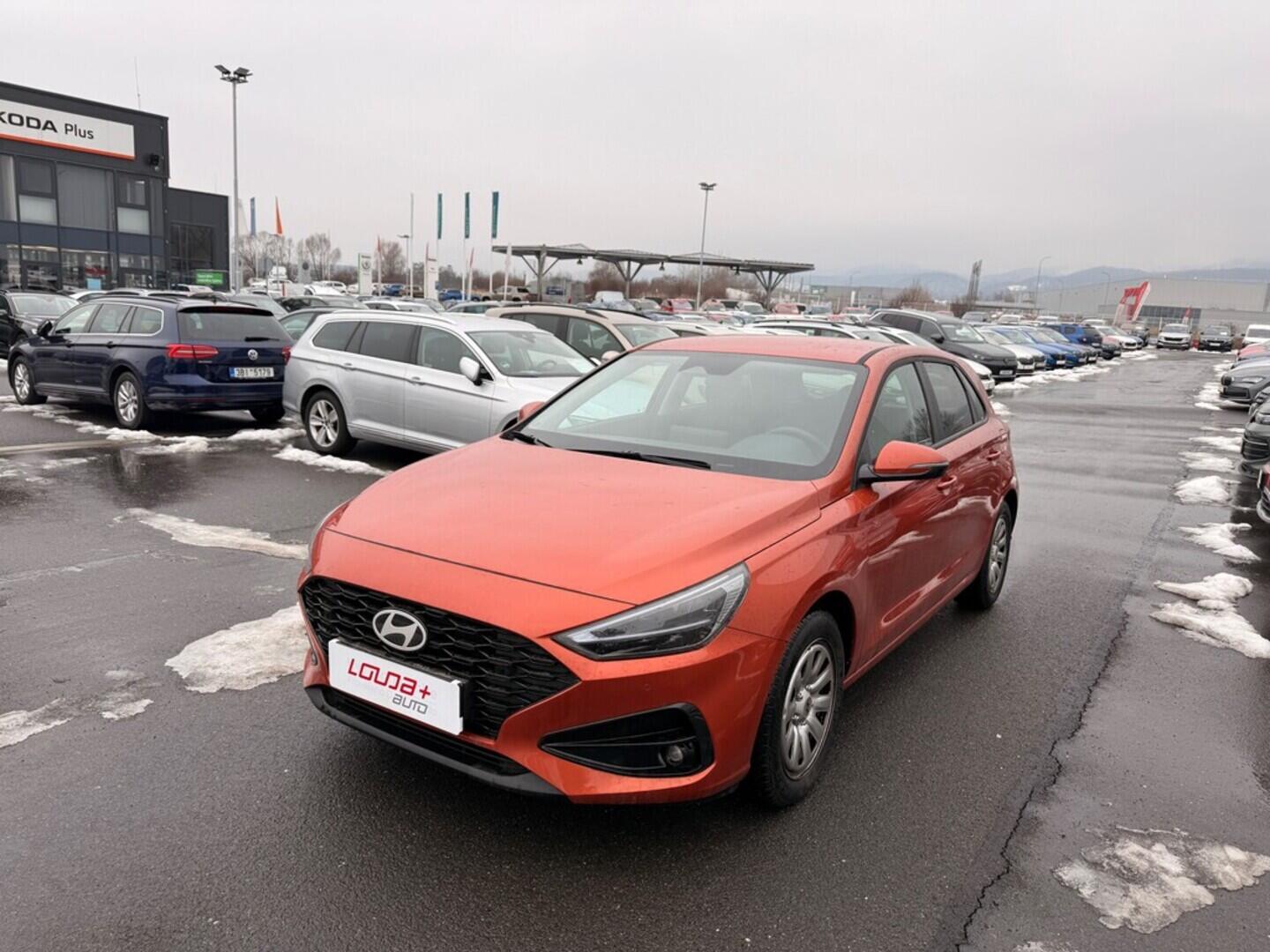 O619V07669_10.webp_I30 Family 1.5 DPI 71 kW manuál