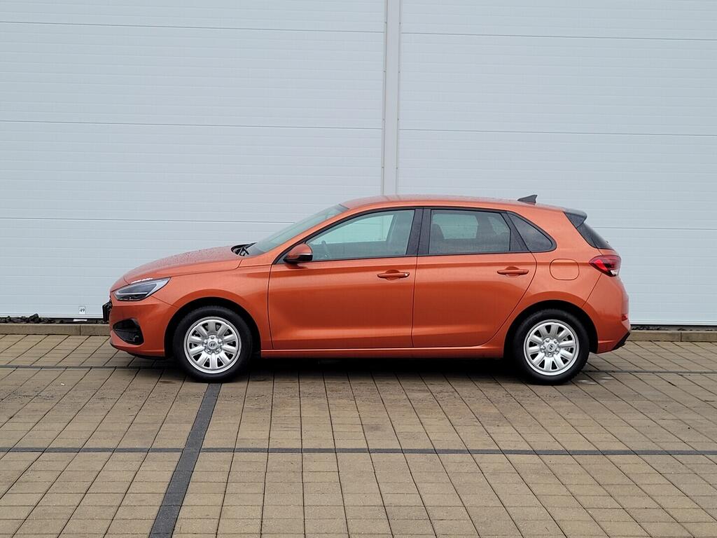 O619V07669_15.webp_I30 Family 1.5 DPI 71 kW manuál