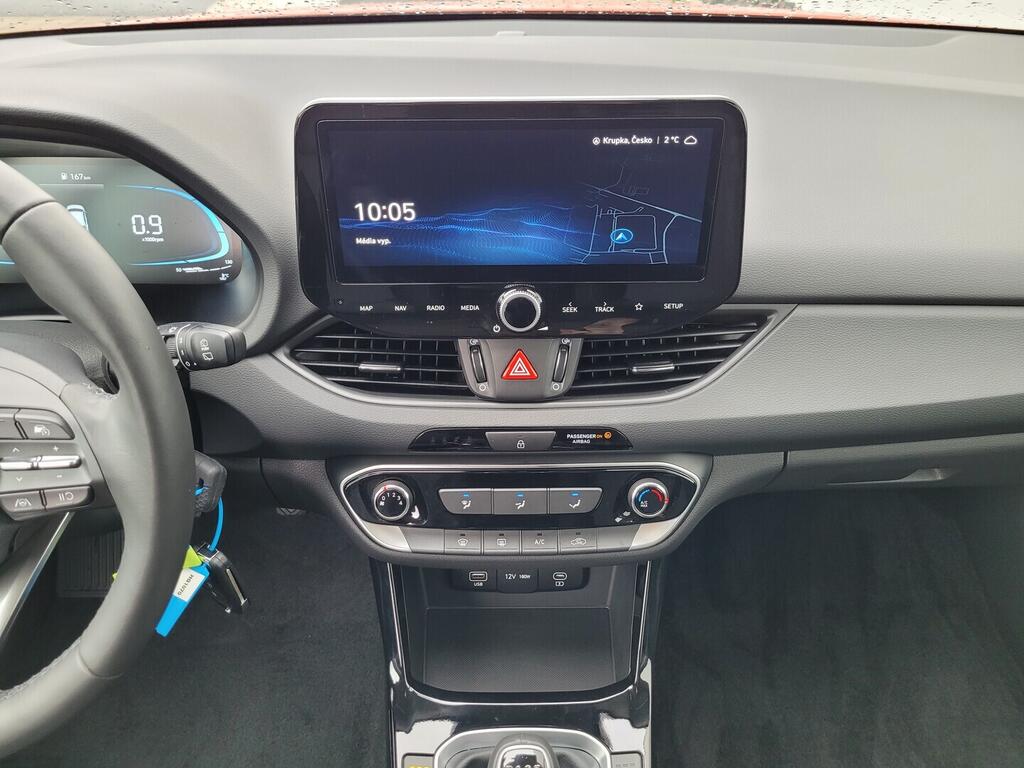 O619V07669_20.webp_I30 Family 1.5 DPI 71 kW manuál