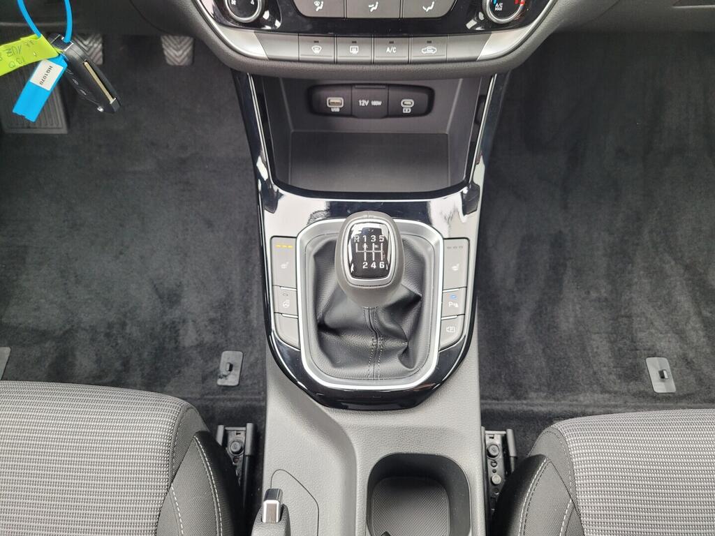 O619V07669_21.webp_I30 Family 1.5 DPI 71 kW manuál