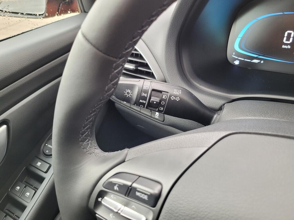 O619V07669_22.webp_I30 Family 1.5 DPI 71 kW manuál