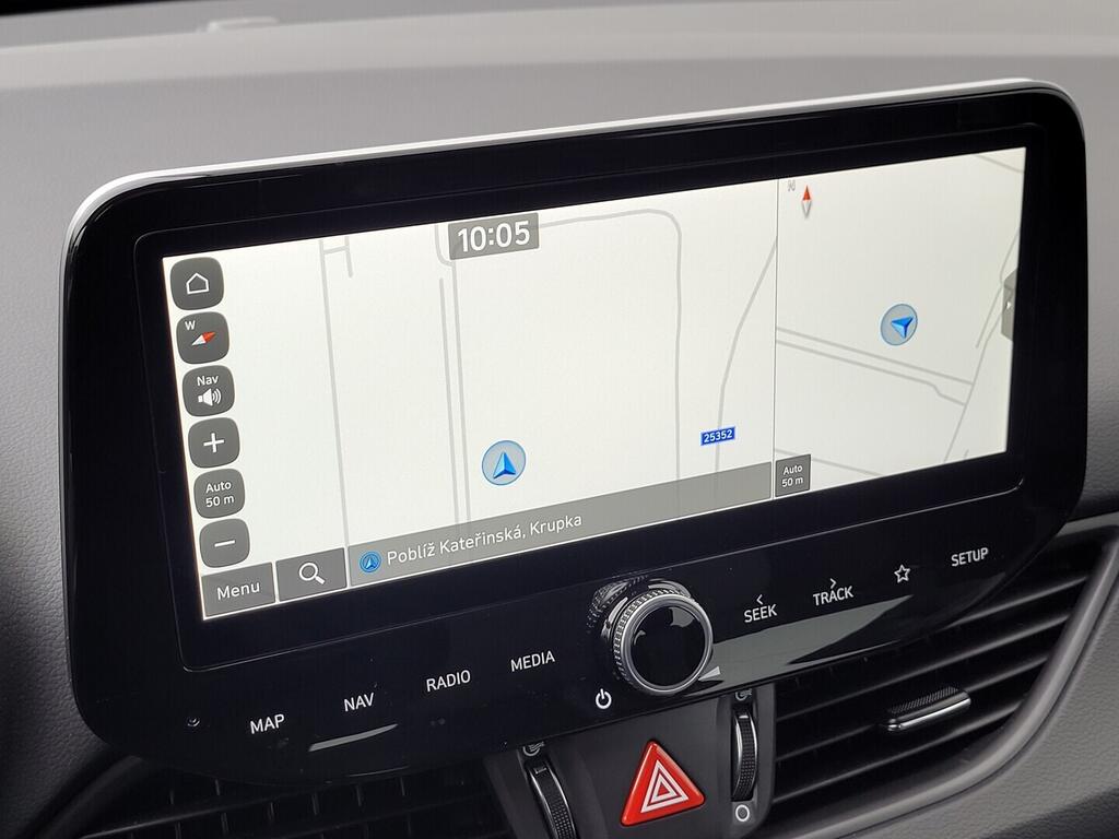 O619V07669_24.webp_I30 Family 1.5 DPI 71 kW manuál