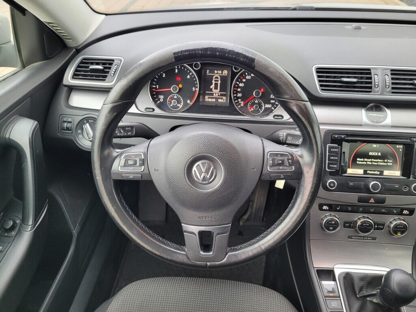 O619V07670_18.webp_PASSAT VARIANT Comfortline 1.6 TDI 77 kW manuál, DPH