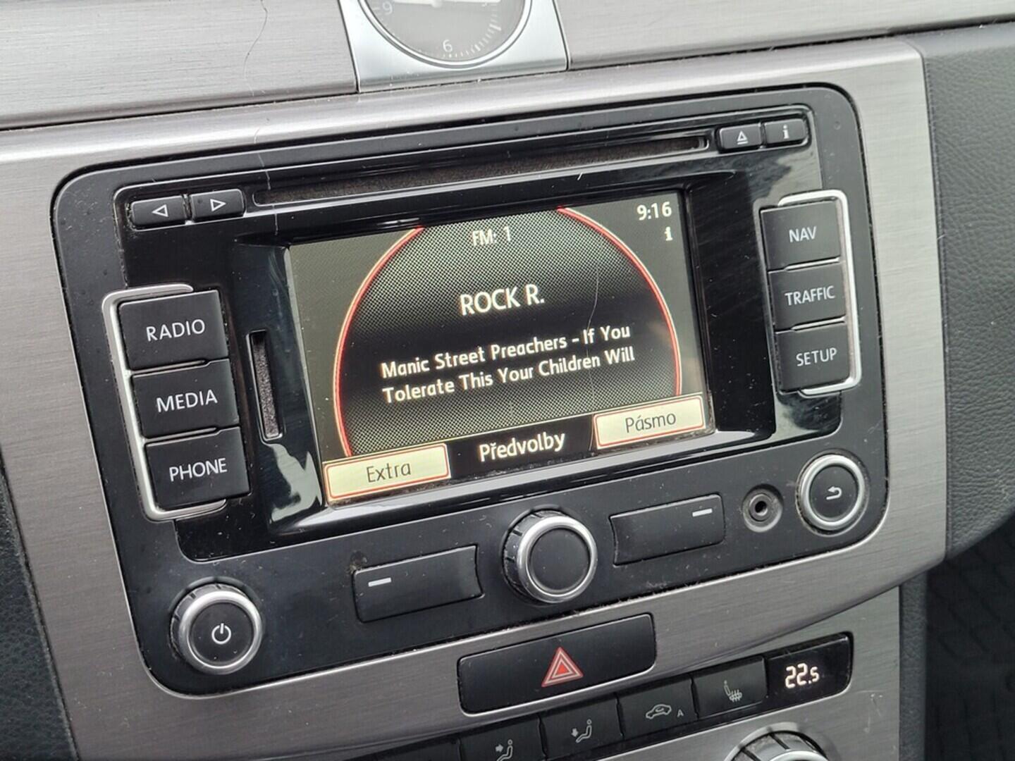 O619V07670_24.webp_PASSAT VARIANT Comfortline 1.6 TDI 77 kW manuál, DPH