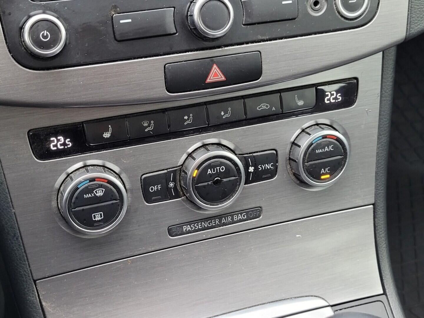 O619V07670_25.webp_PASSAT VARIANT Comfortline 1.6 TDI 77 kW manuál, DPH