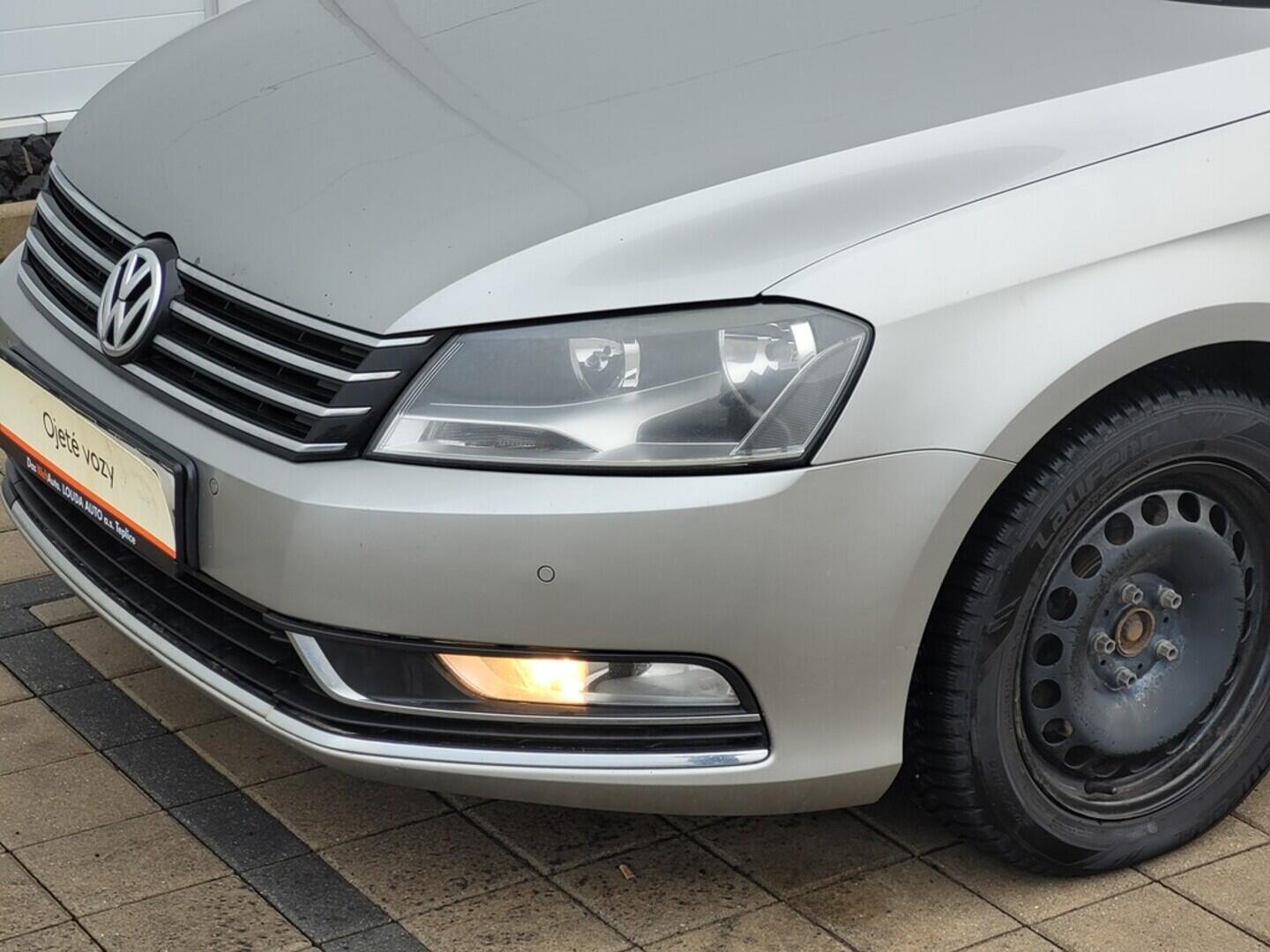 O619V07670_30.webp_PASSAT VARIANT Comfortline 1.6 TDI 77 kW manuál, DPH