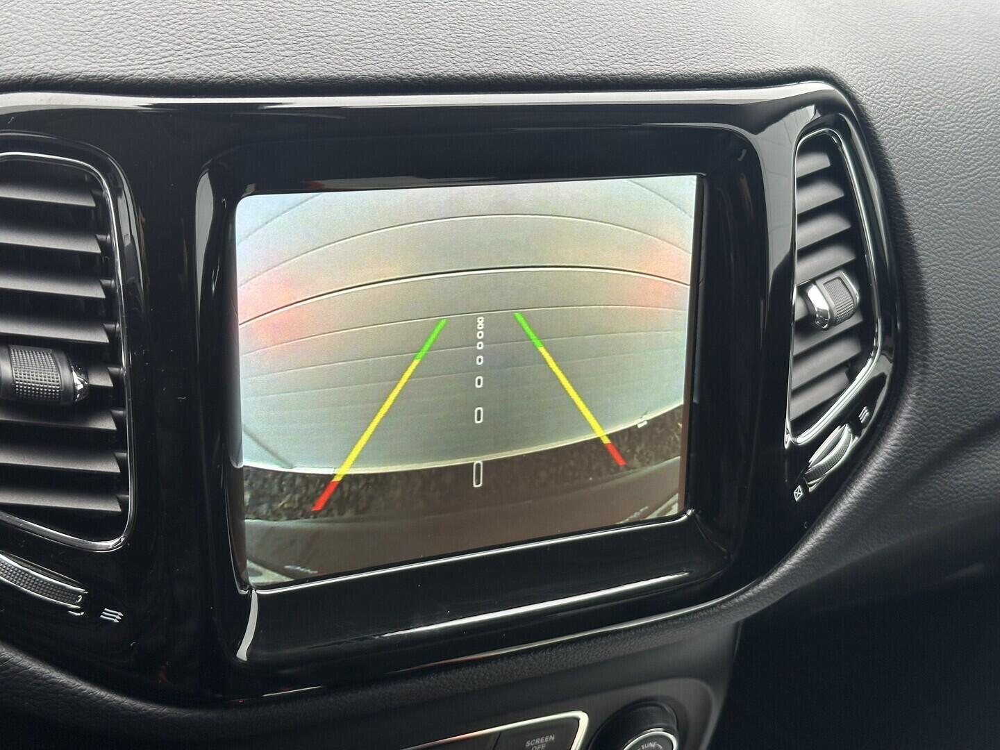 O619V07676_27.webp_COMPASS Limited 2.0 D 125 kW automat