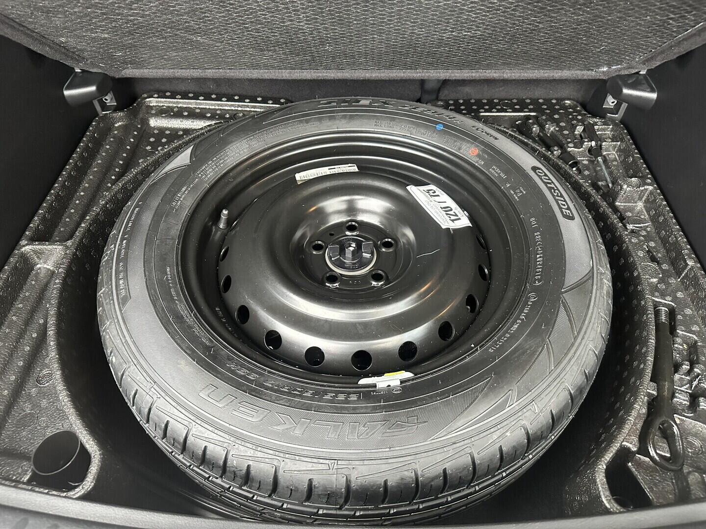 O619V07676_31.webp_COMPASS Limited 2.0 D 125 kW automat