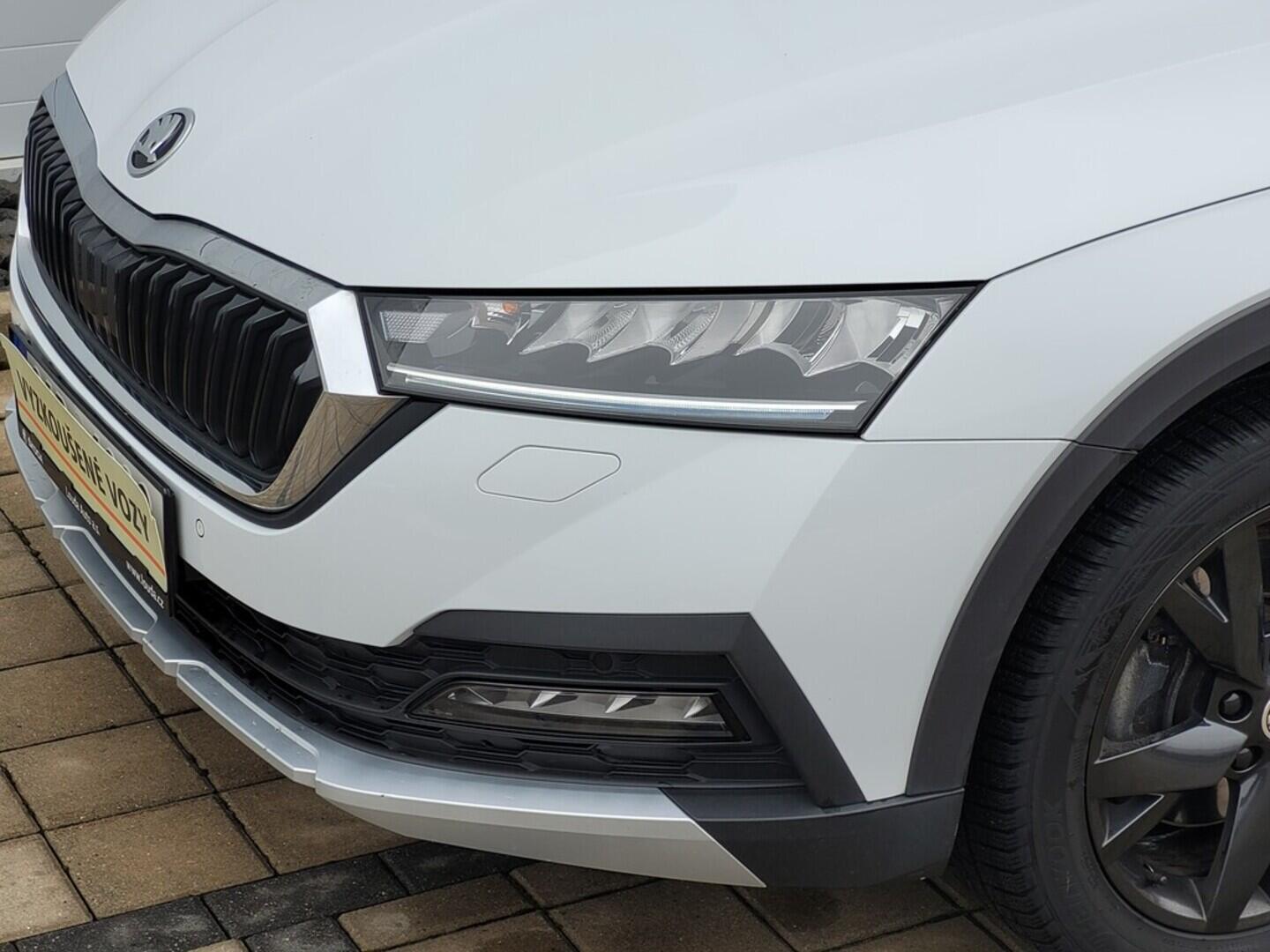 O619V07678_38.webp_OCTAVIA Scout 2.0 TDI 147 kW automat, DPH