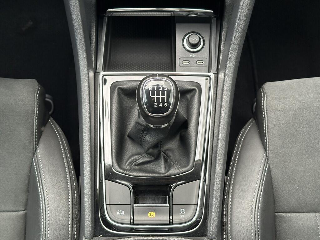 O619V07679_25.webp_KAROQ Style 1.5 TSI 110 kW manuál, DPH