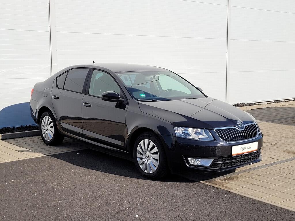 O619V07681_11.webp_OCTAVIA Ambition 1.2 TSI 63 kW manuál