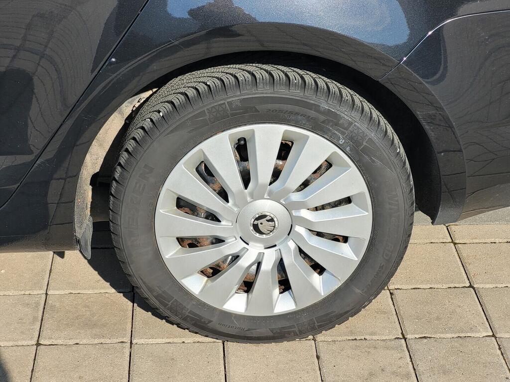 O619V07681_28.webp_OCTAVIA Ambition 1.2 TSI 63 kW manuál