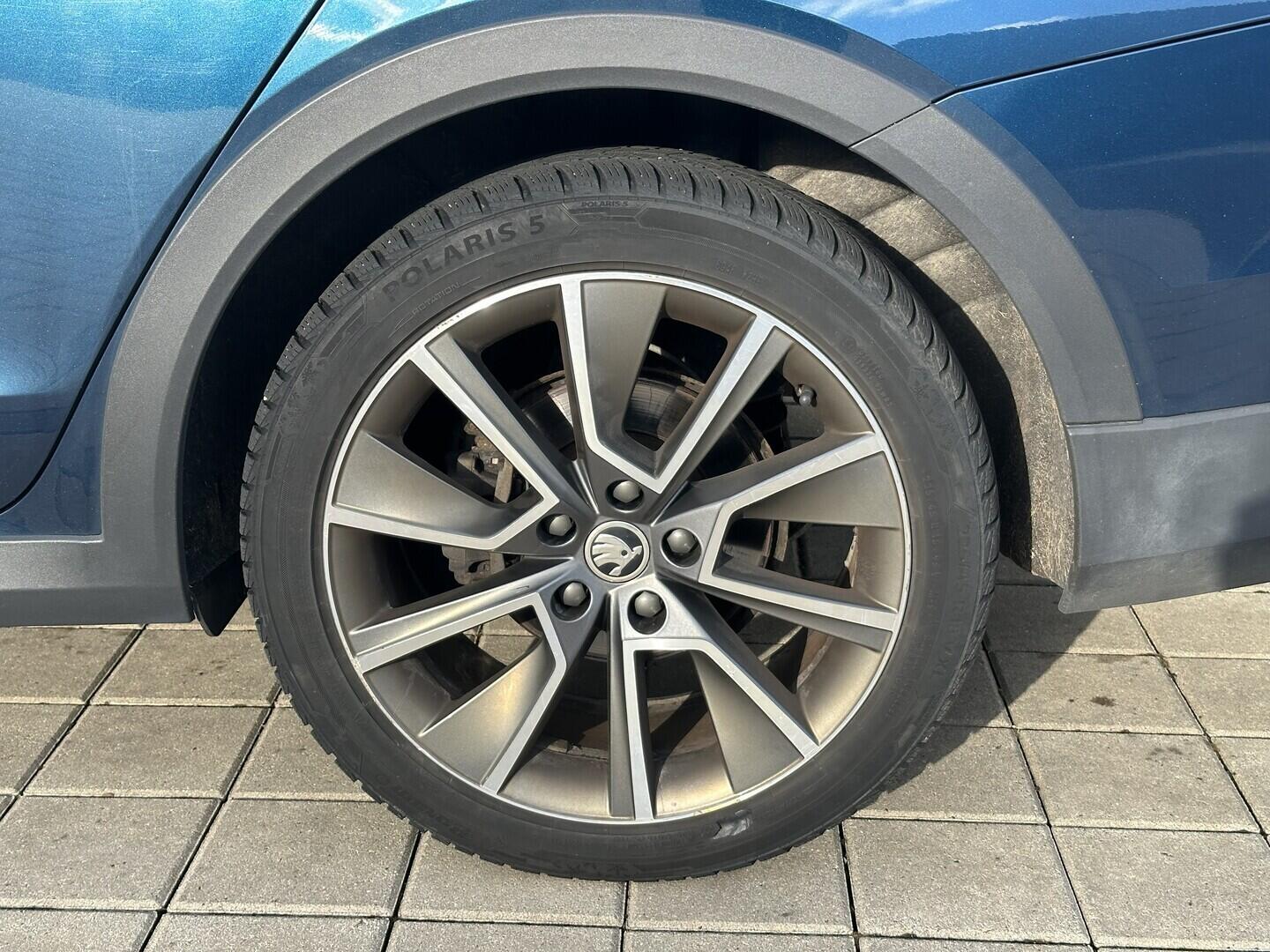 O619V07683_30.webp_OCTAVIA Scout 2.0 TDI 147 kW automat