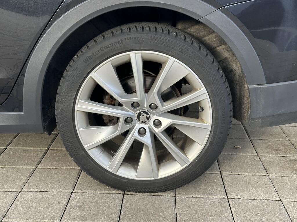 O619V07685_32.webp_OCTAVIA Scout 2.0 TDI 110 kW automat, DPH