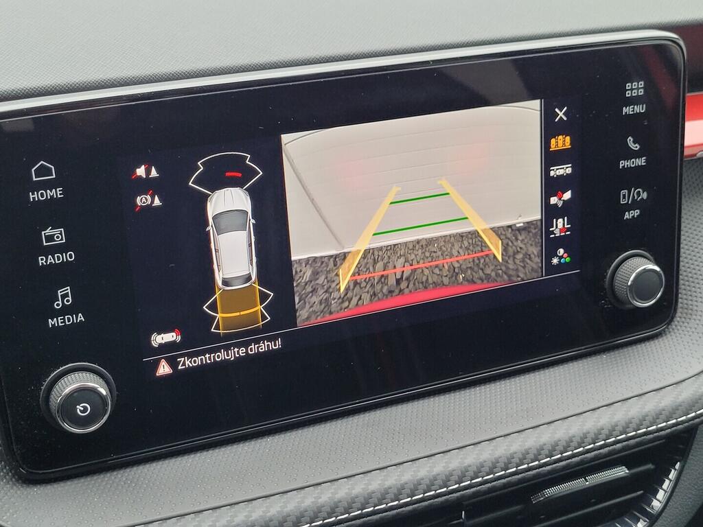 O619V07686_19.webp_FABIA Monte Carlo 1.0 TSI 85 kW manuál, DPH