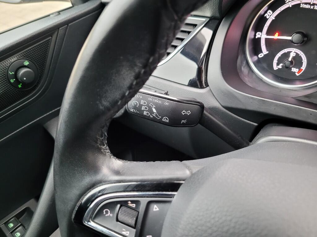 O619V07687_22.webp_RAPID Style 1.0 TSI 70 kW automat